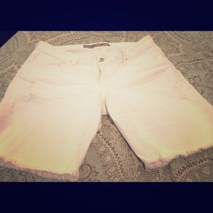 Guess Jean Shorts- approx 8-1/2” inseam